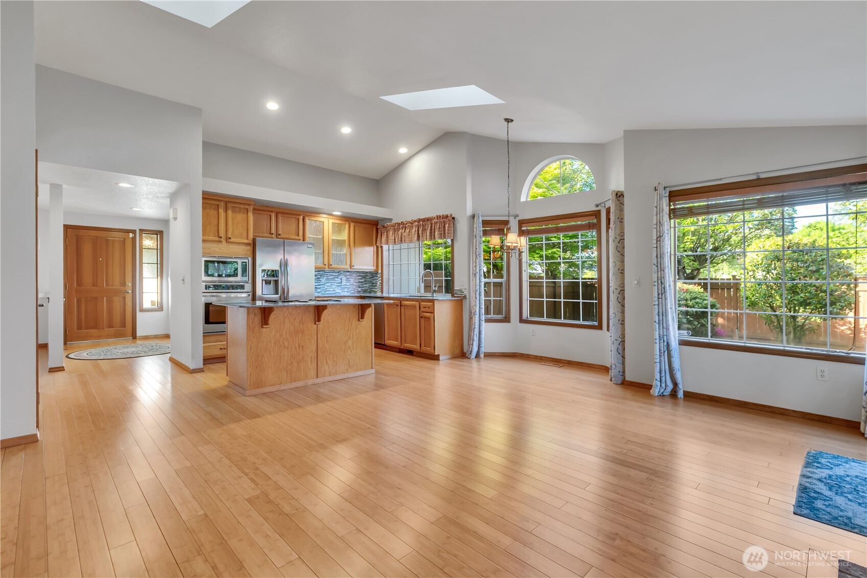 9216 78th Street SW, Tacoma, WA 98498