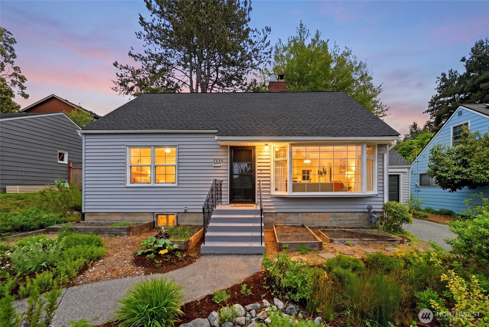 7030 27th Avenue NE, Seattle, WA 98115