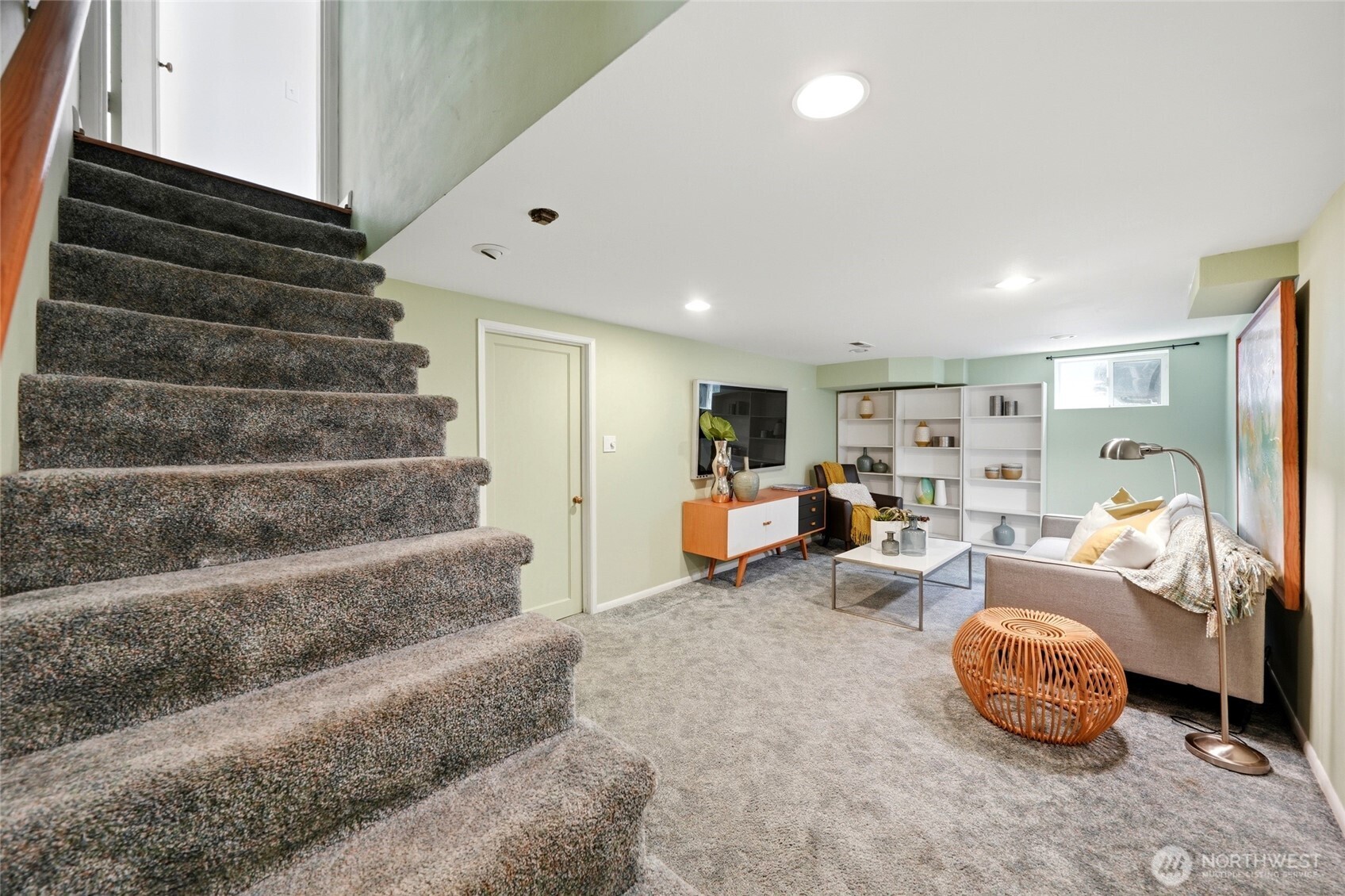 7030 27th Avenue NE, Seattle, WA 98115