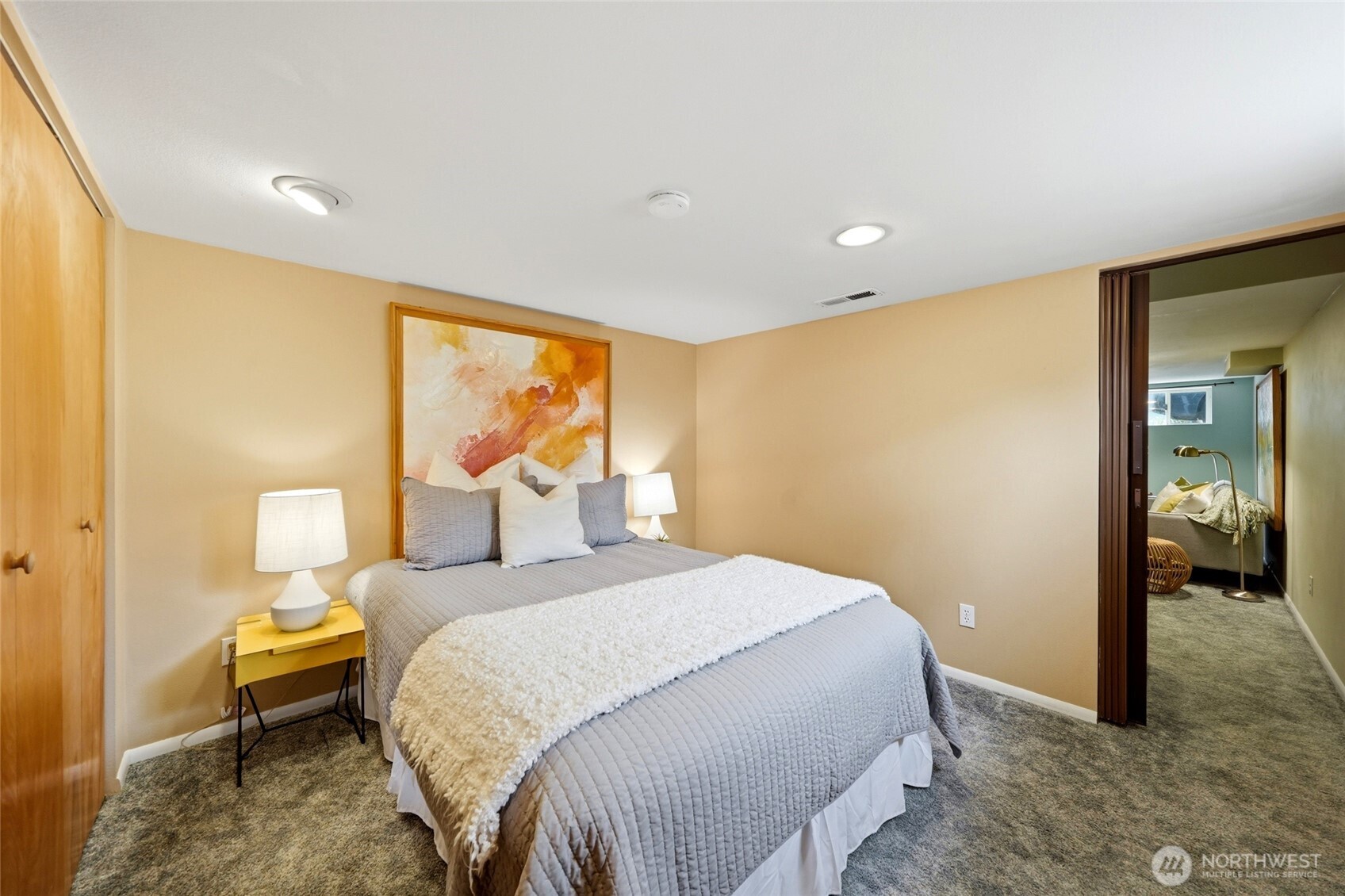 7030 27th Avenue NE, Seattle, WA 98115