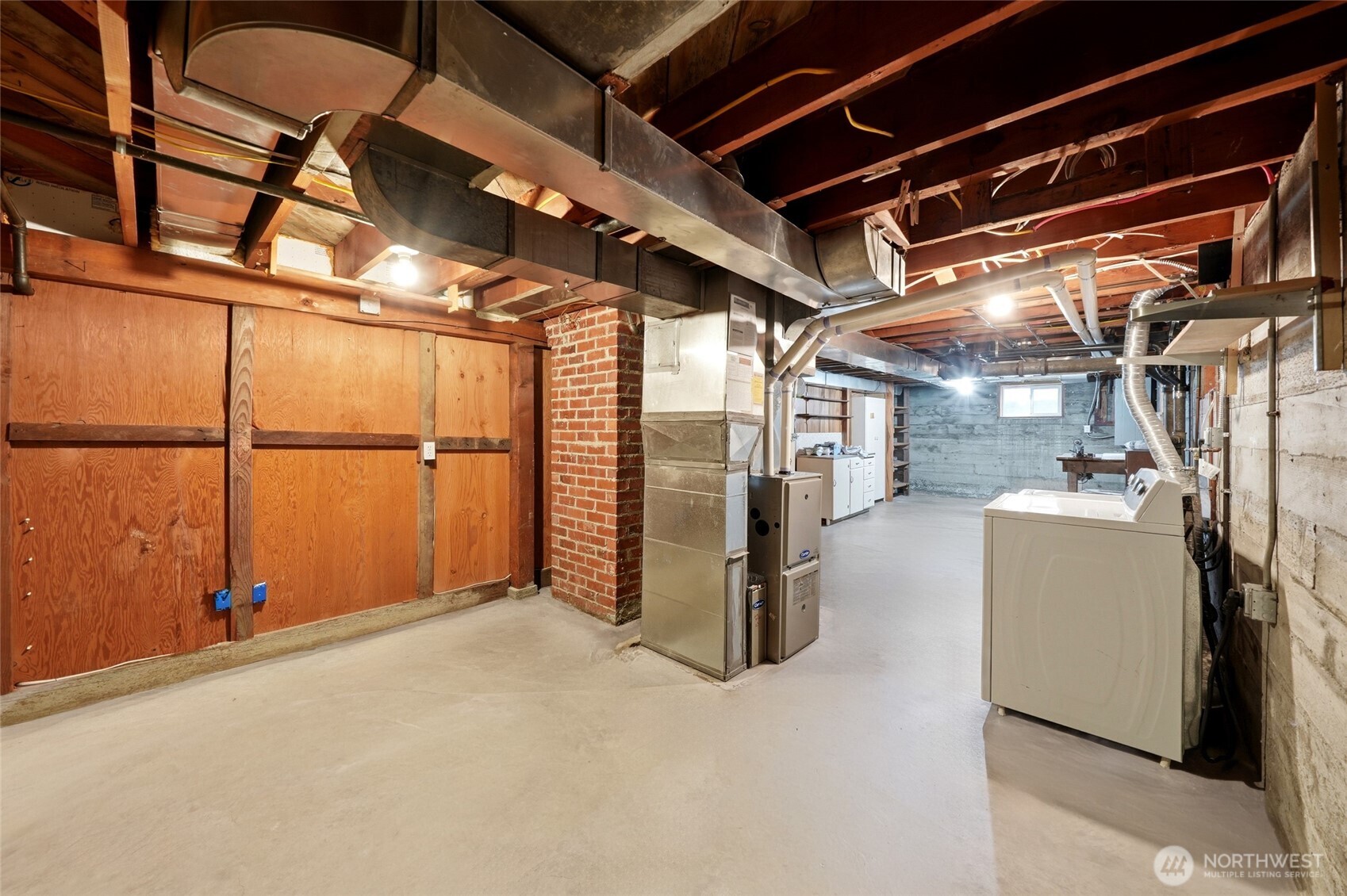 7030 27th Avenue NE, Seattle, WA 98115