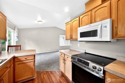 10224 10th Avenue Ct S, Tacoma, WA 98444 - Photo 8