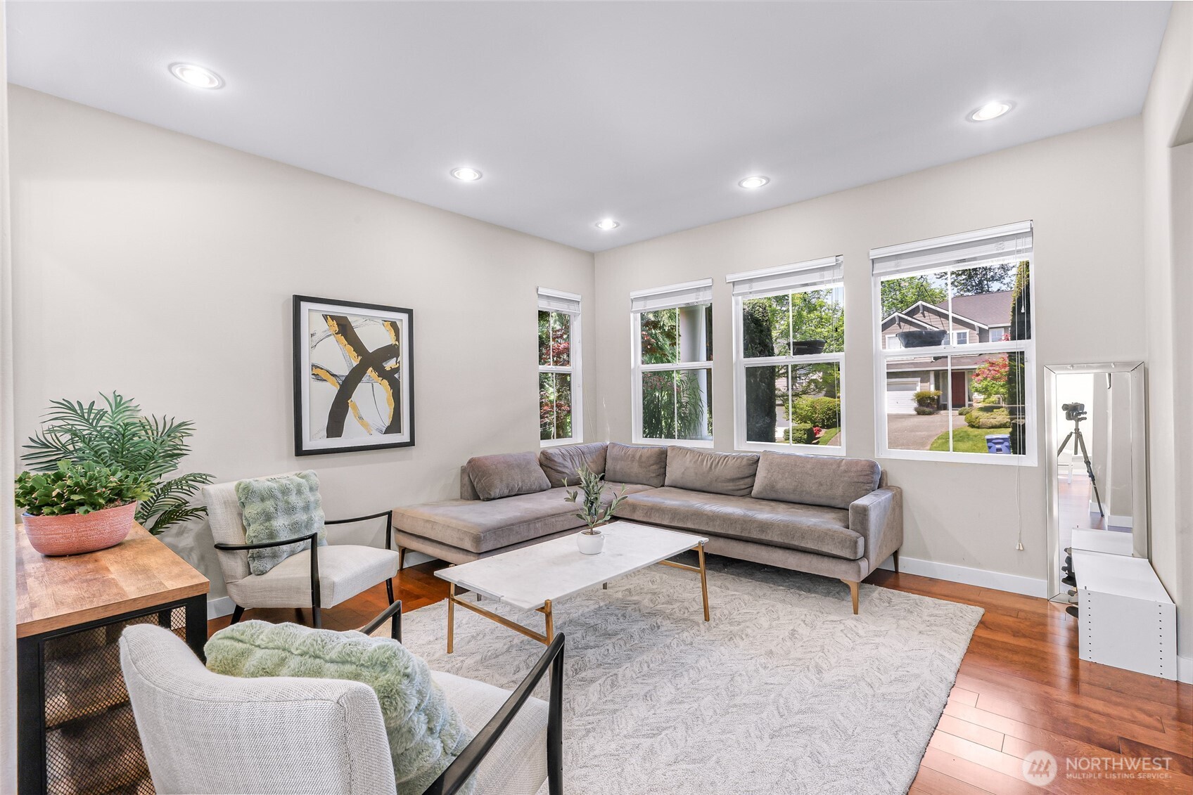 23977 SE 10th Street , Sammamish, WA 98075-8134