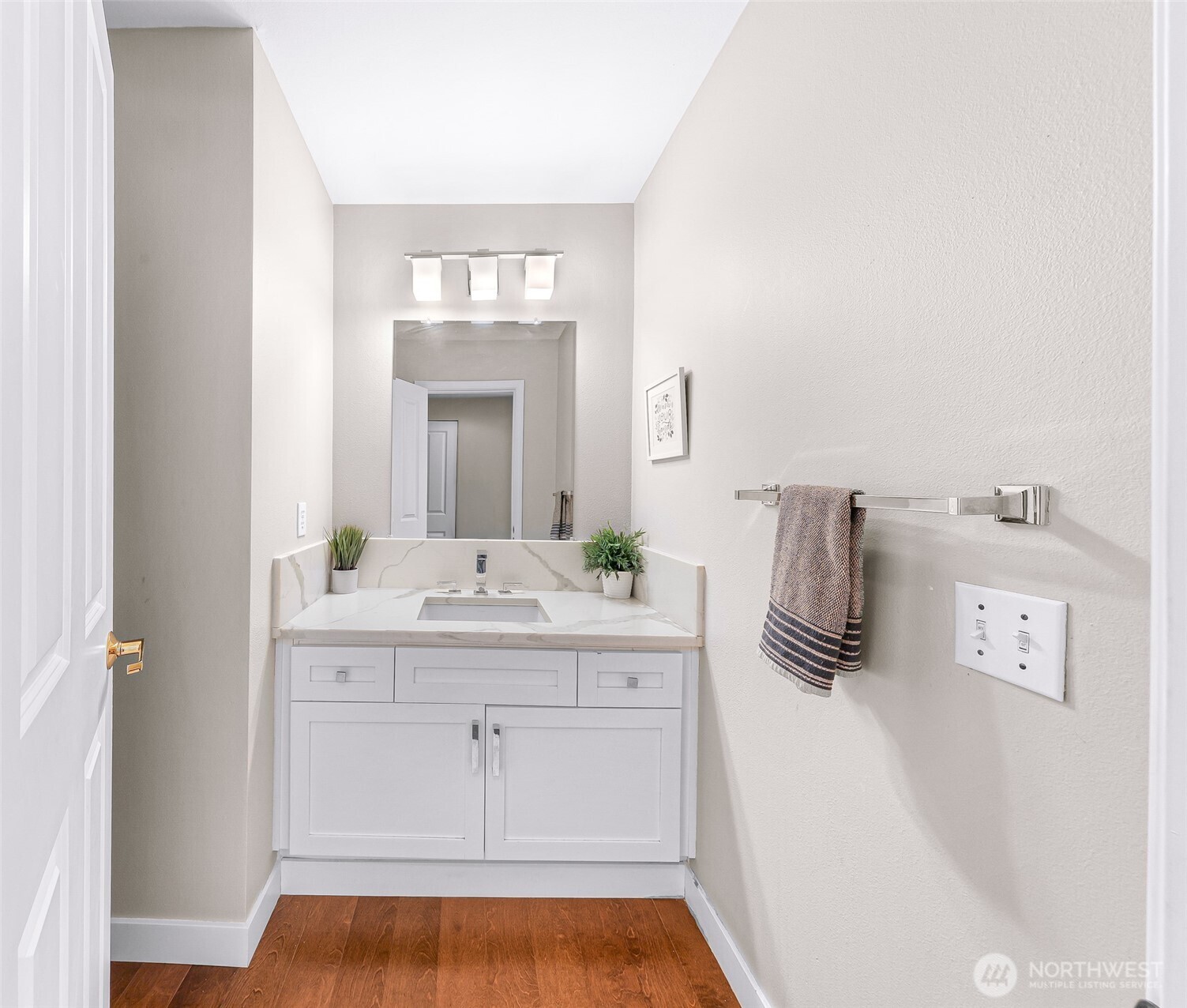 23977 SE 10th Street , Sammamish, WA 98075-8134