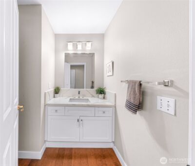 23977 SE 10th Street , Sammamish, WA 98075-8134 - Photo 13