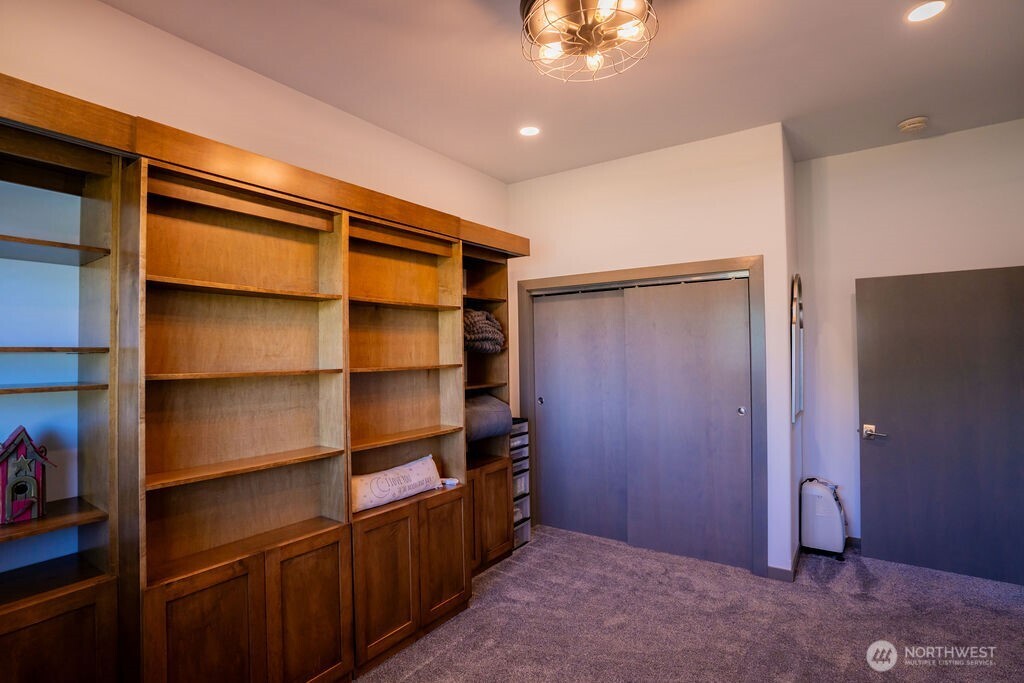 3962 Road F NE, Moses Lake, WA 98837