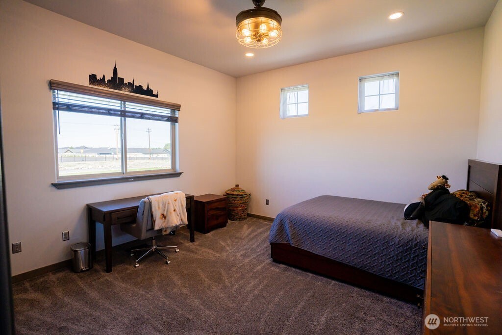 3962 Road F NE, Moses Lake, WA 98837