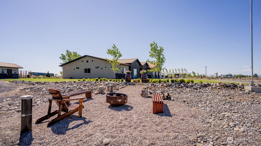 3962 Road F NE, Moses Lake, WA 98837