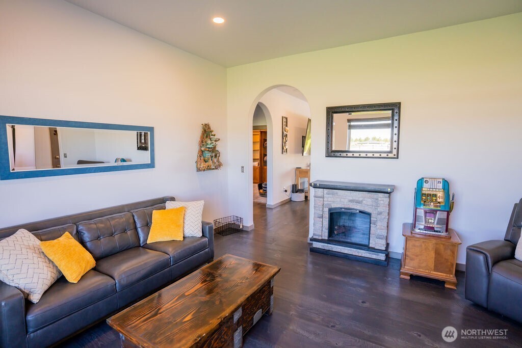 3962 Road F NE, Moses Lake, WA 98837