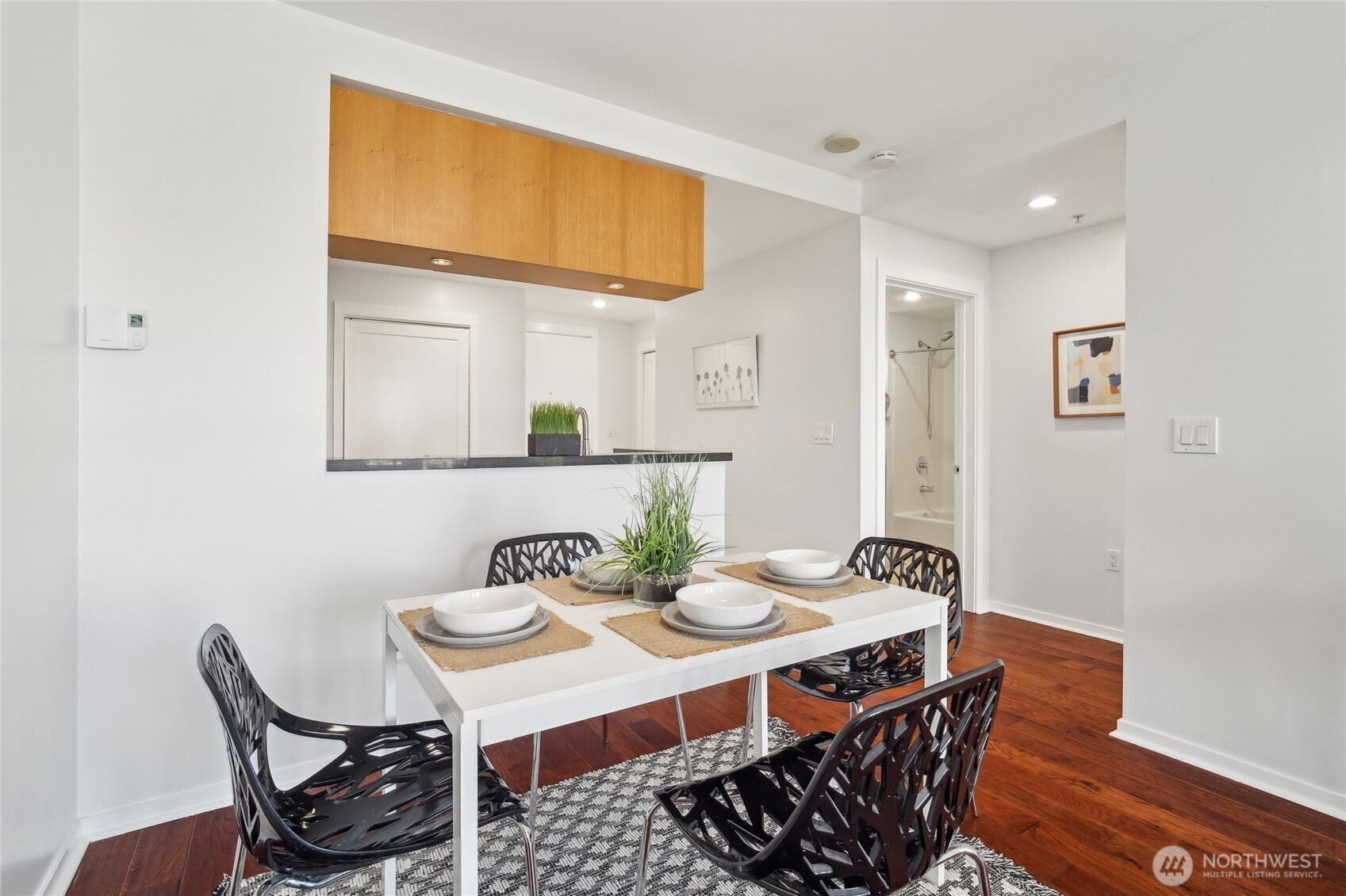 2721 1st Avenue #906, Seattle, WA 98121
