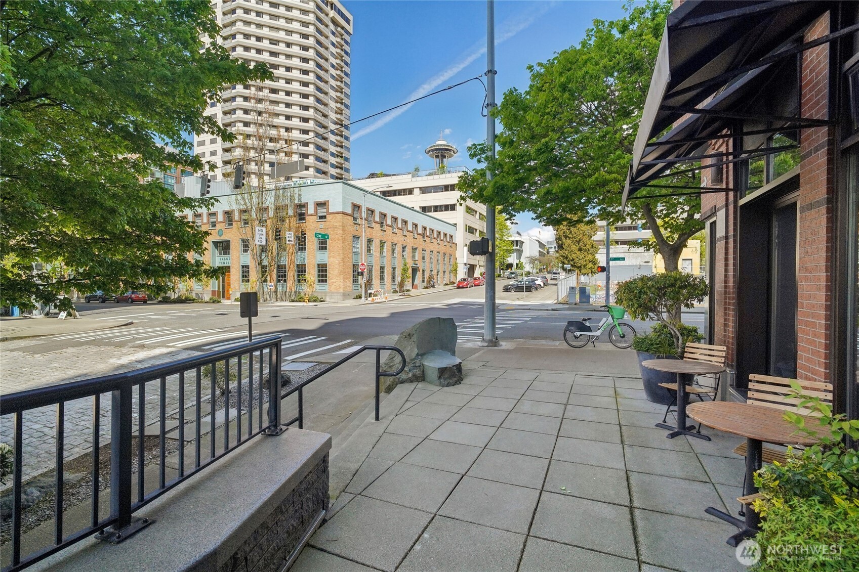 2721 1st Avenue #906, Seattle, WA 98121