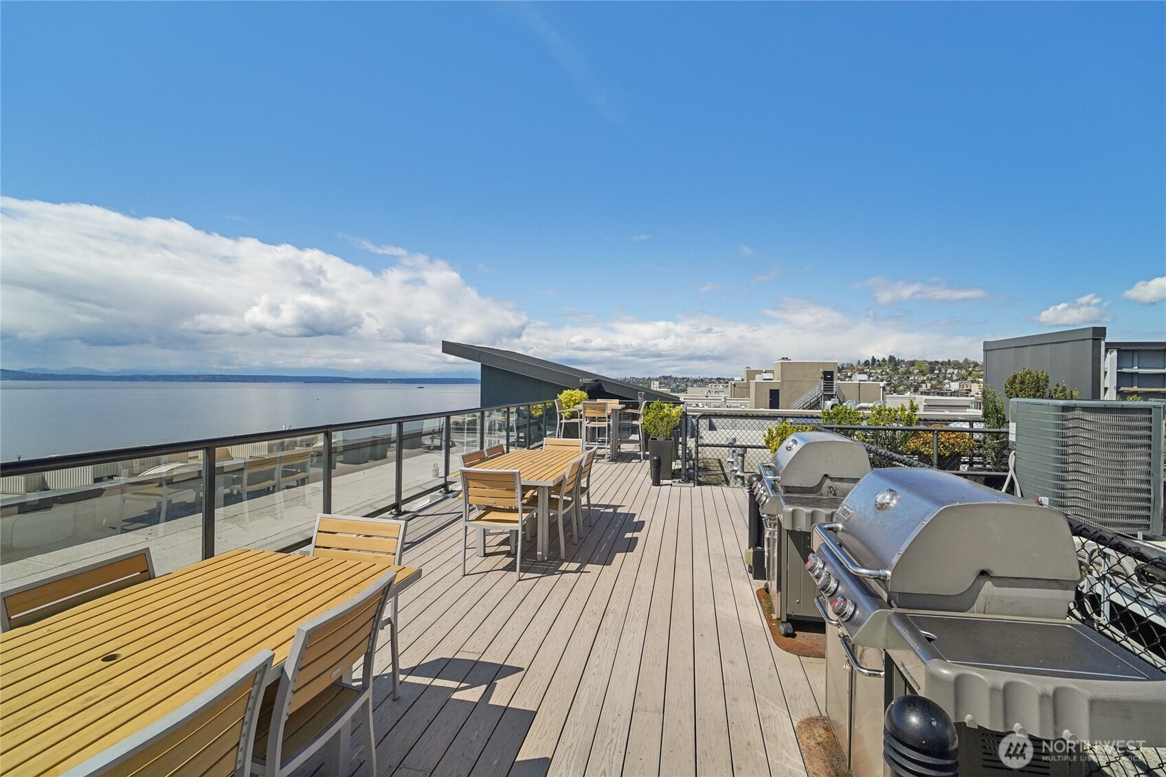2721 1st Avenue #906, Seattle, WA 98121