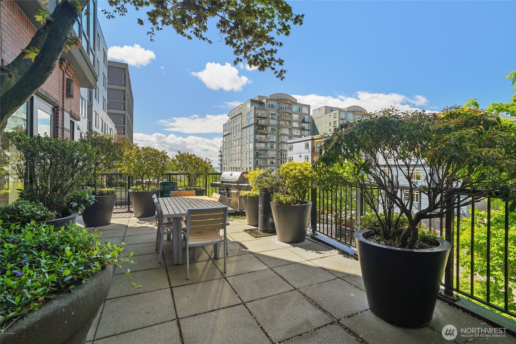 2721 1st Avenue #906, Seattle, WA 98121