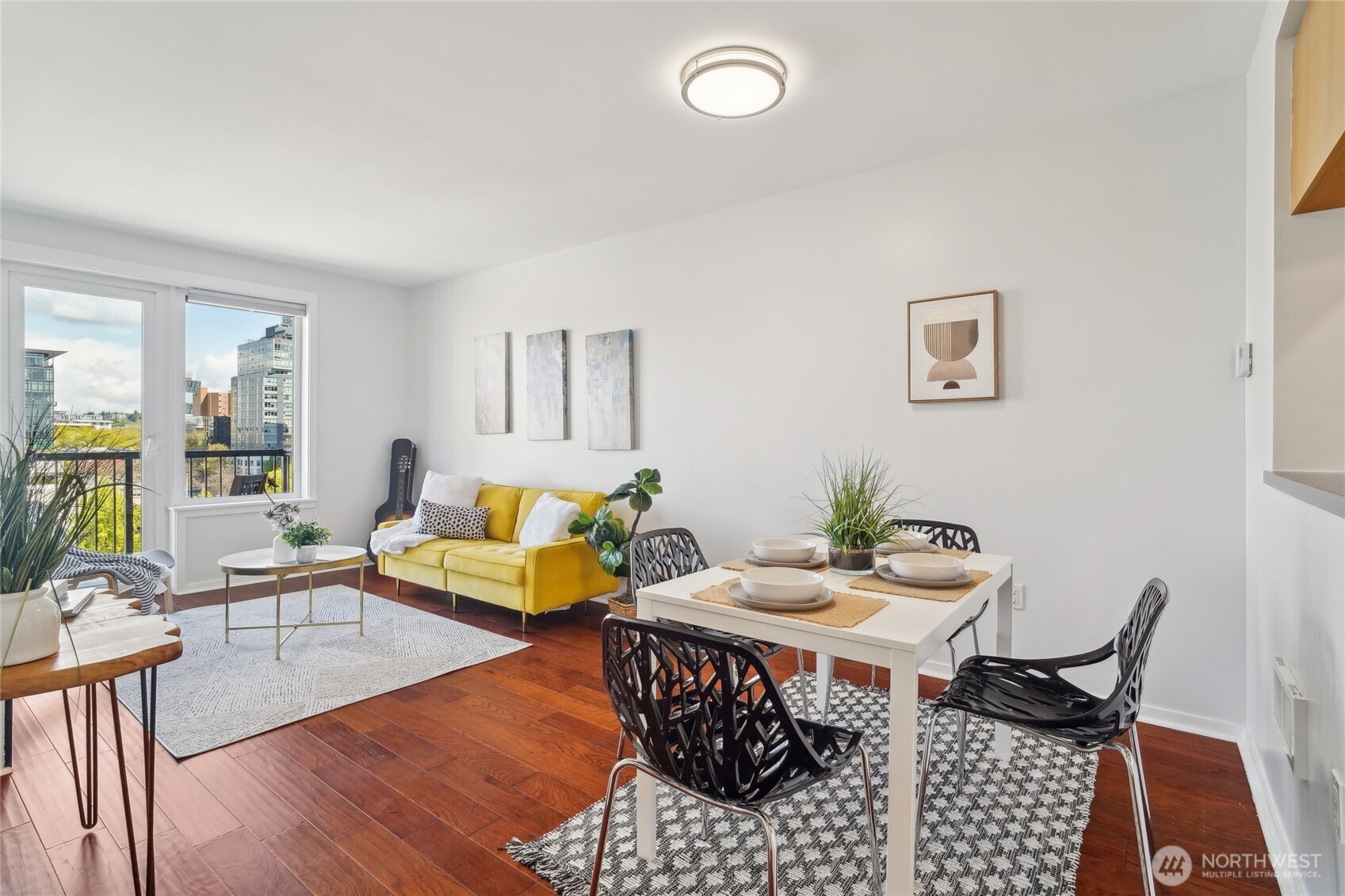 2721 1st Avenue #906, Seattle, WA 98121