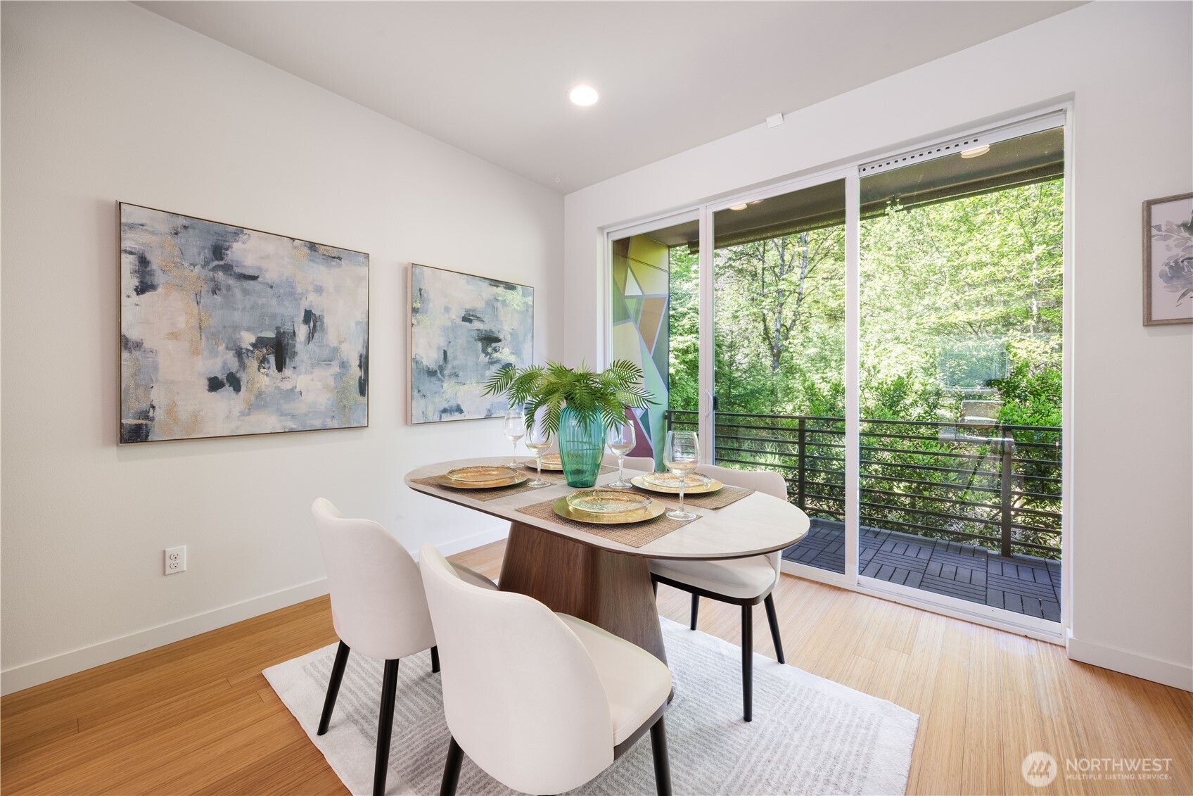 2705 S Charlestown Street , Seattle, WA 98108