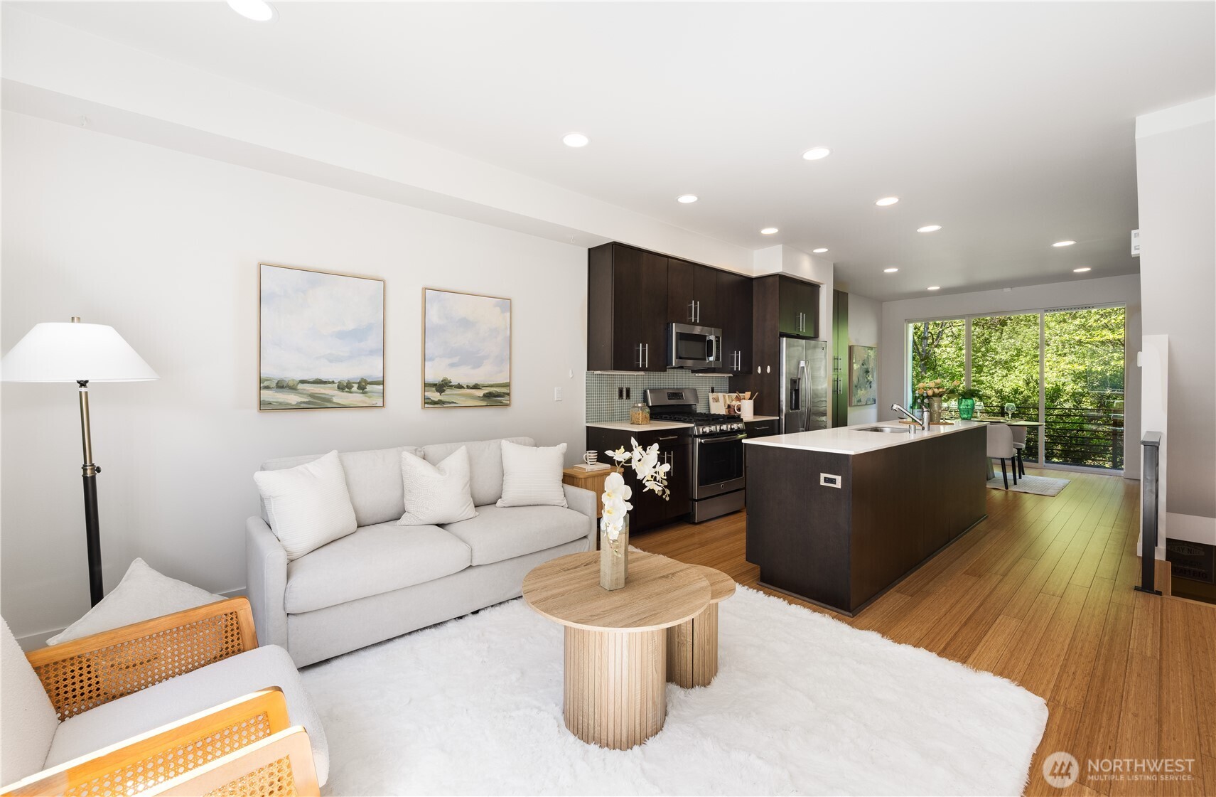 2705 S Charlestown Street , Seattle, WA 98108