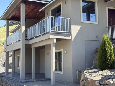1515 American Fruit Road , Wenatchee, WA 98801 - Photo 2
