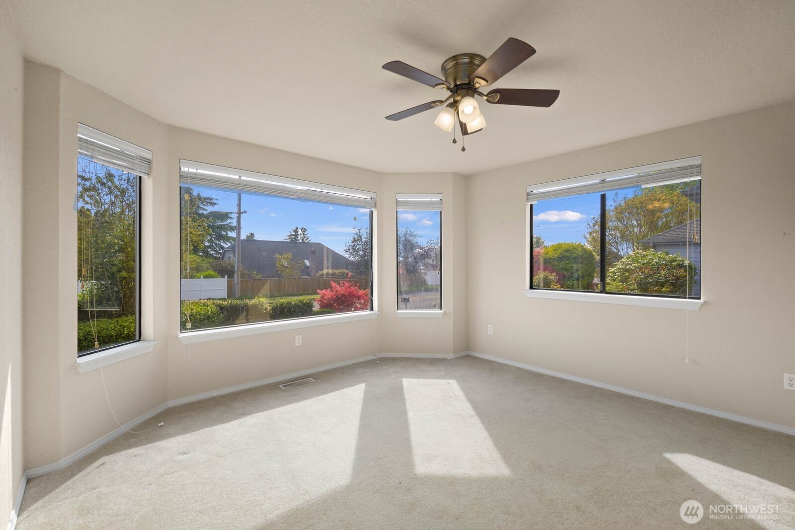 4101 Browns Point Boulevard NE, Tacoma, WA 98422