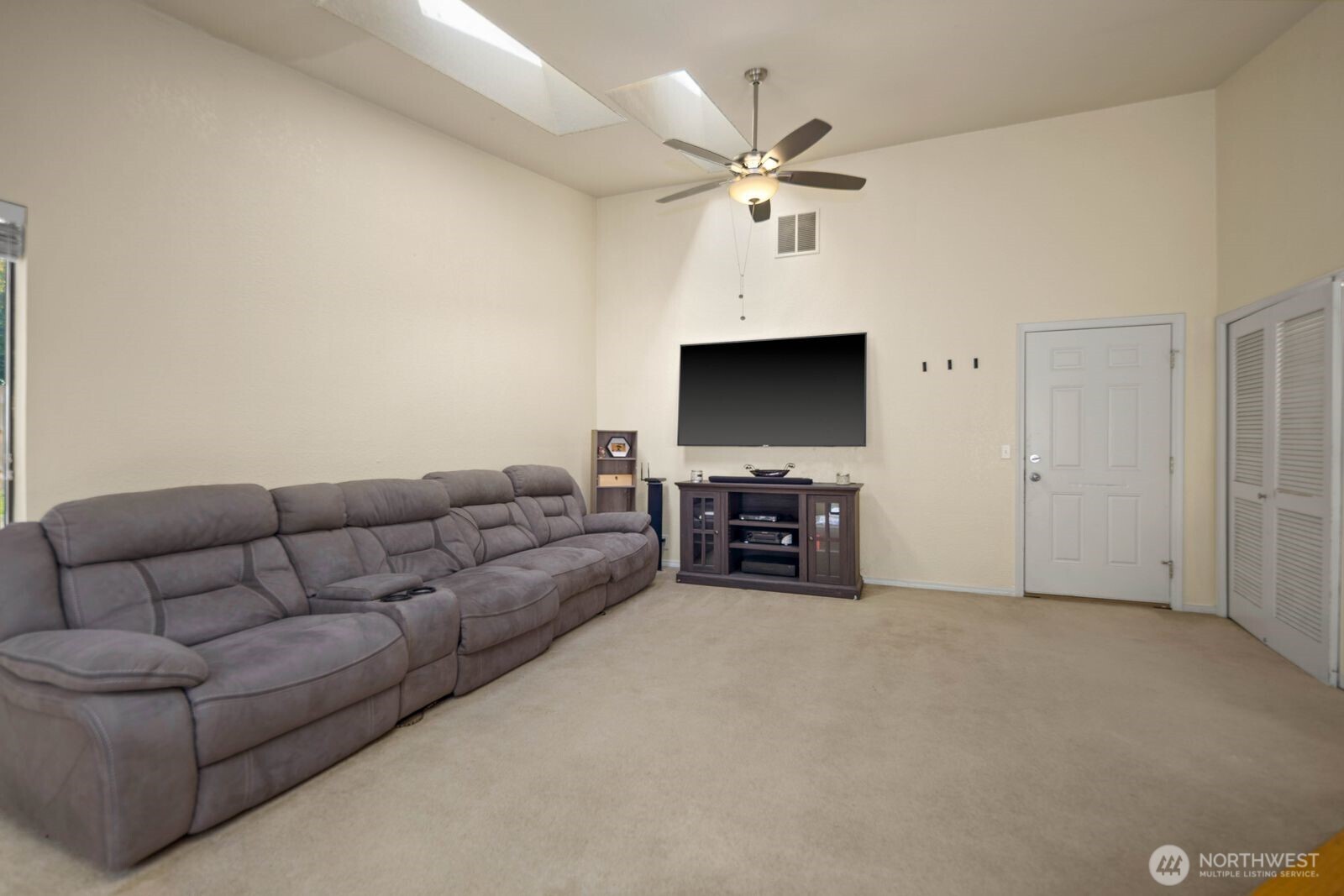 4101 Browns Point Boulevard NE, Tacoma, WA 98422