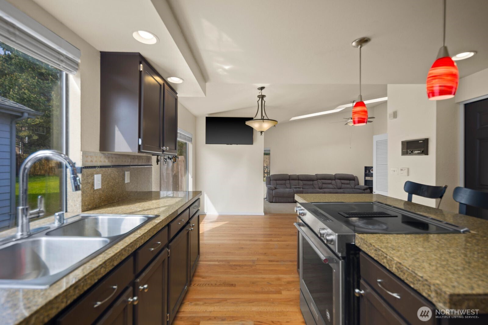 4101 Browns Point Boulevard NE, Tacoma, WA 98422