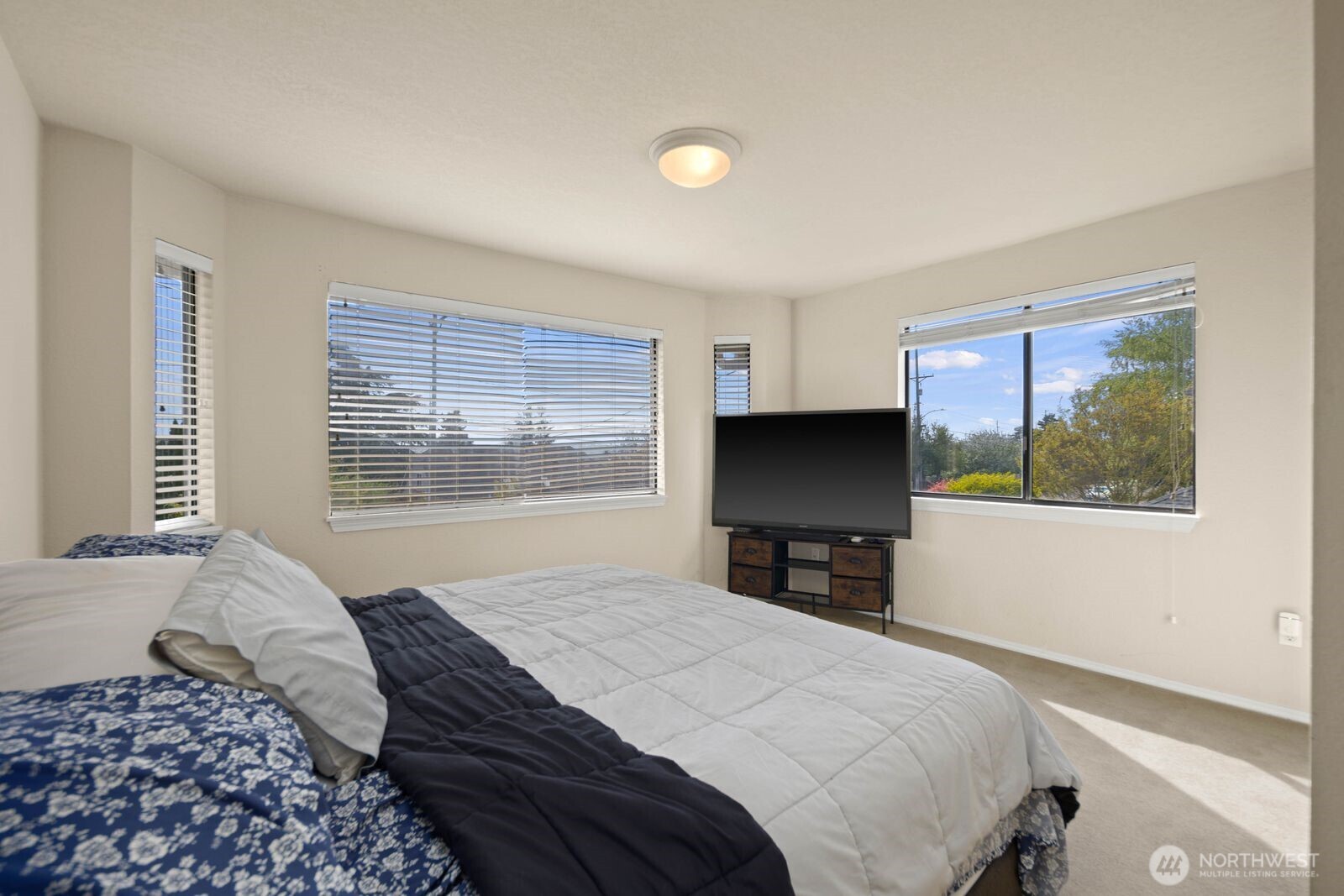 4101 Browns Point Boulevard NE, Tacoma, WA 98422
