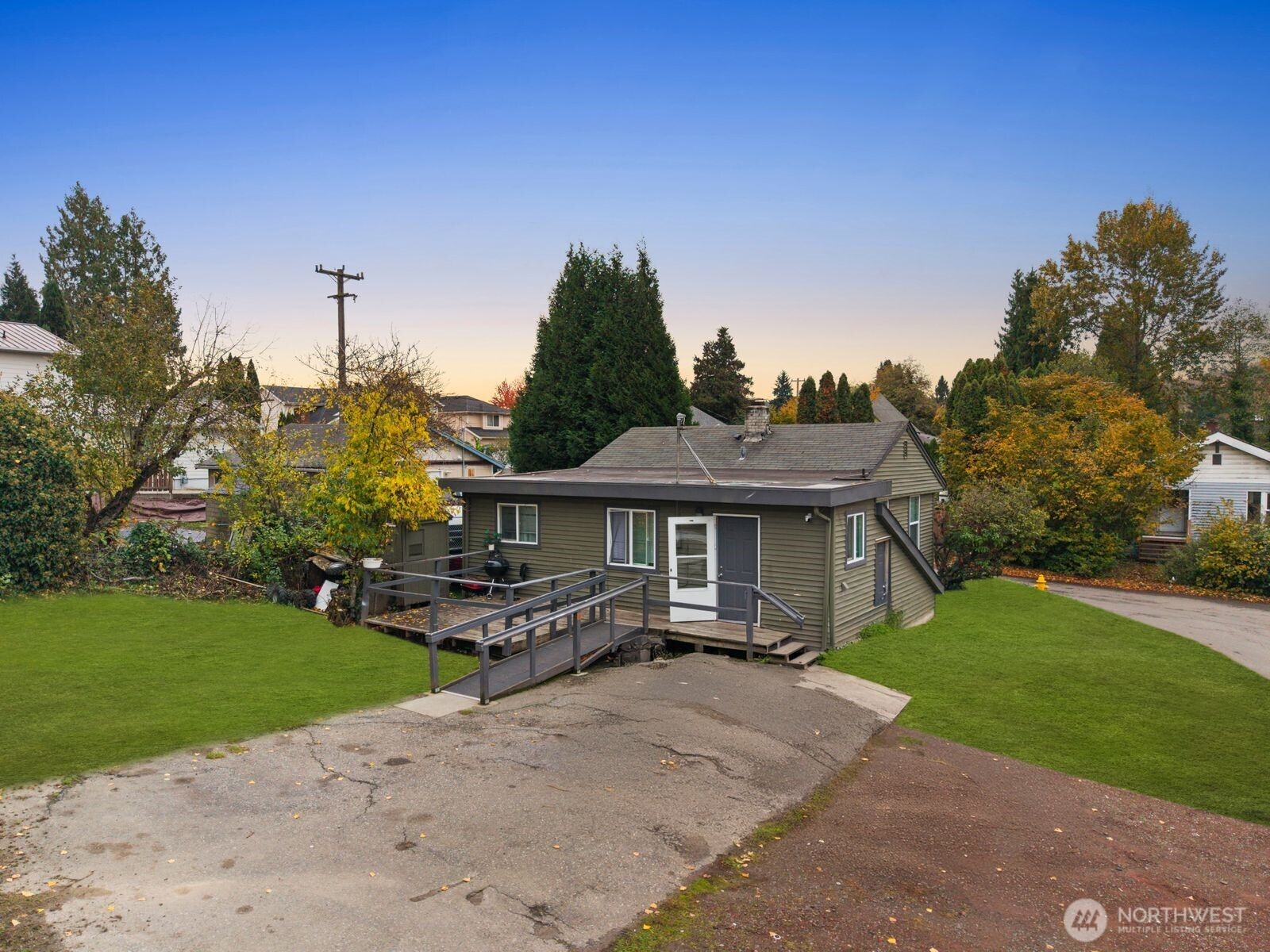 702 S Director Street , Seattle, WA 98108