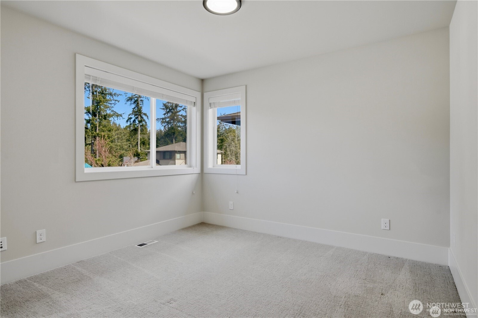 23623 SE 35th Court , Sammamish, WA 98029