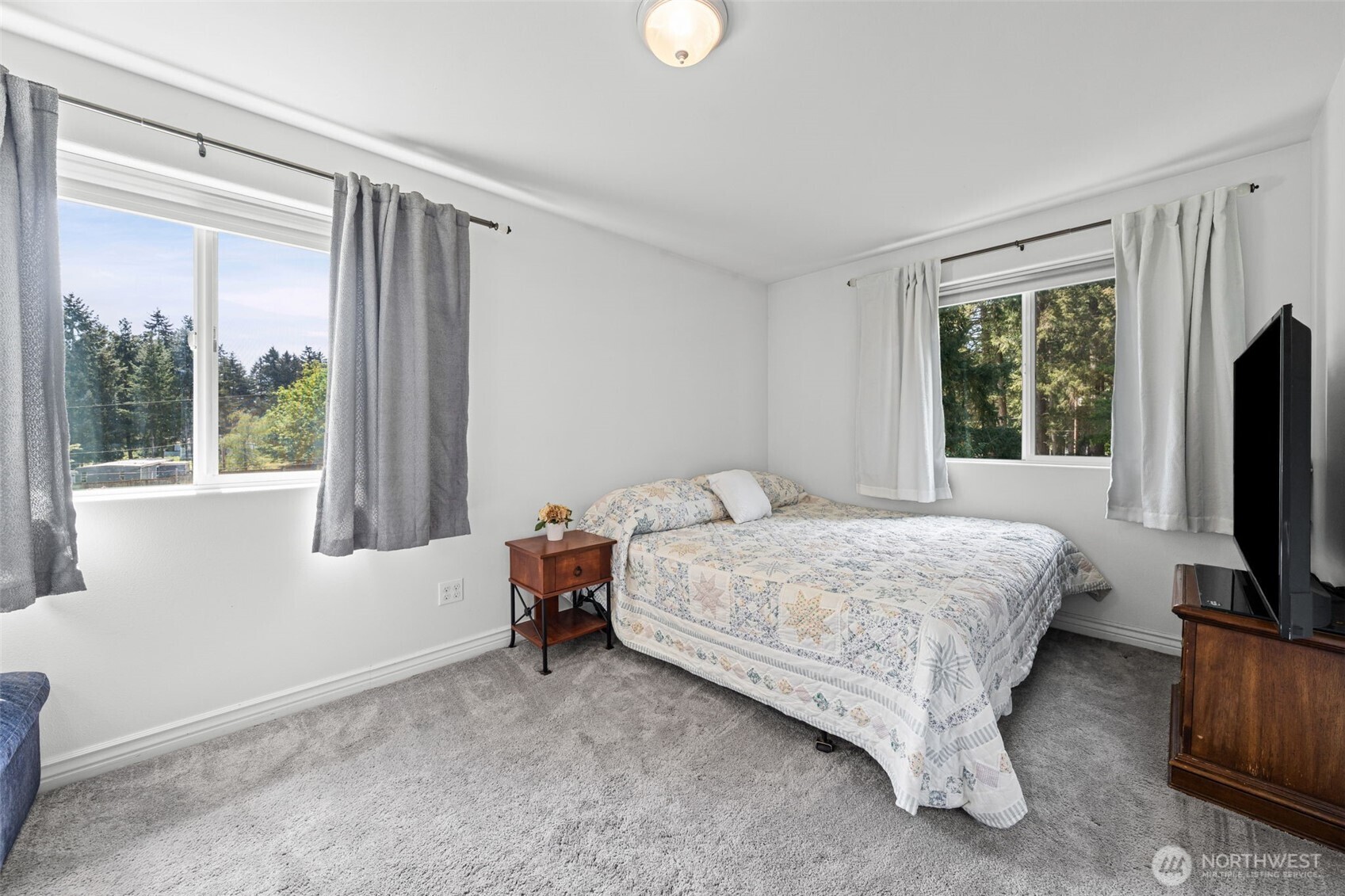 25418 52nd Avenue E, Graham, WA 98338