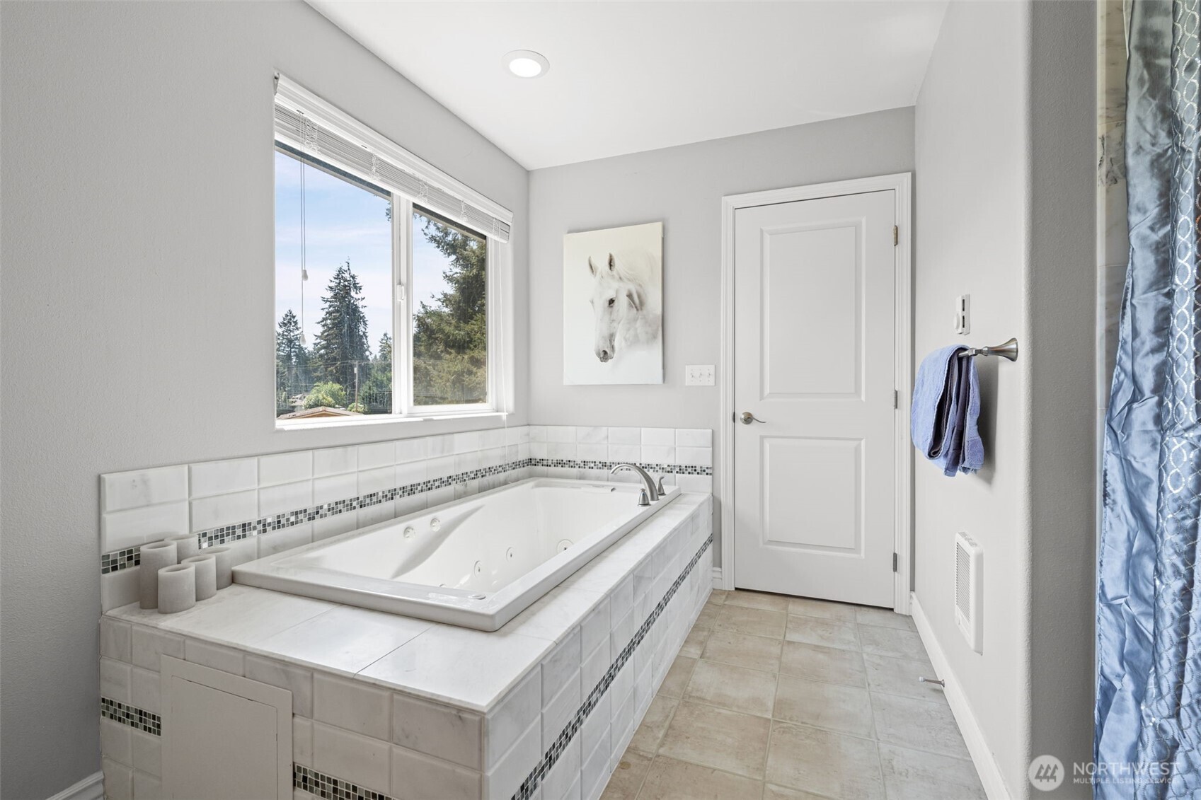 25418 52nd Avenue E, Graham, WA 98338