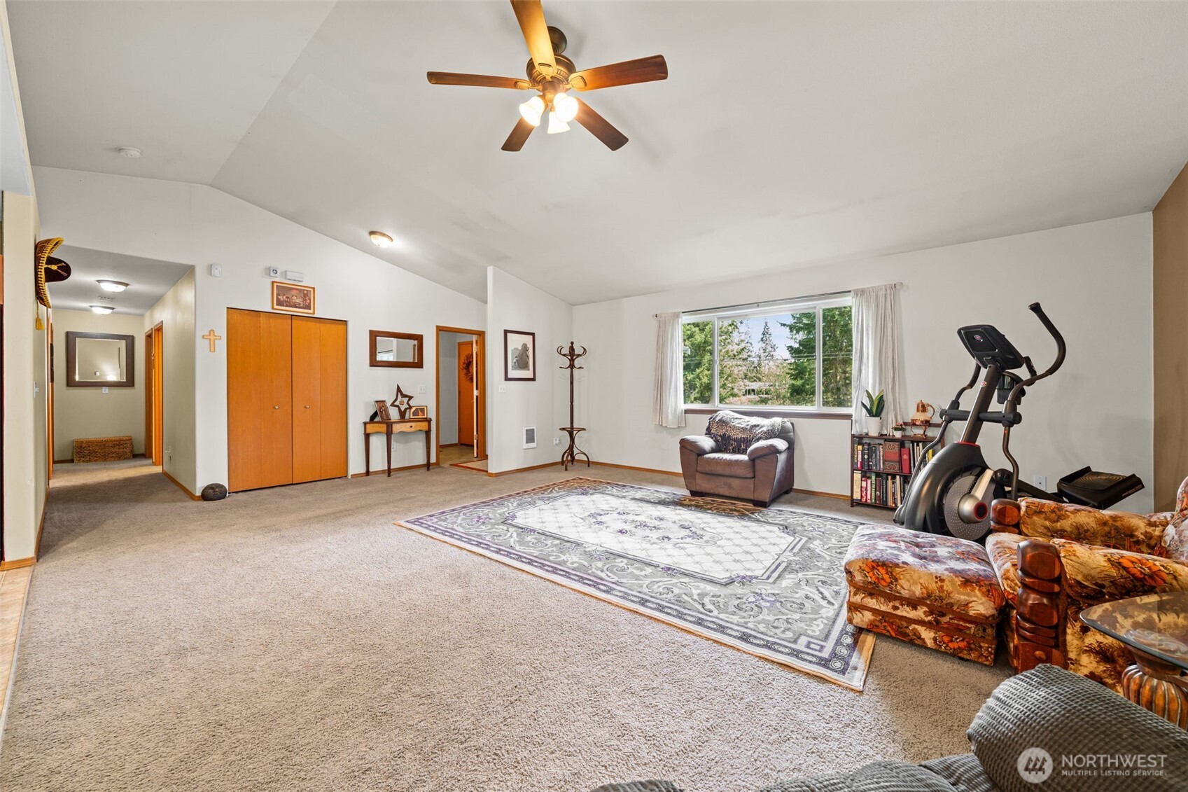 25418 52nd Avenue E, Graham, WA 98338