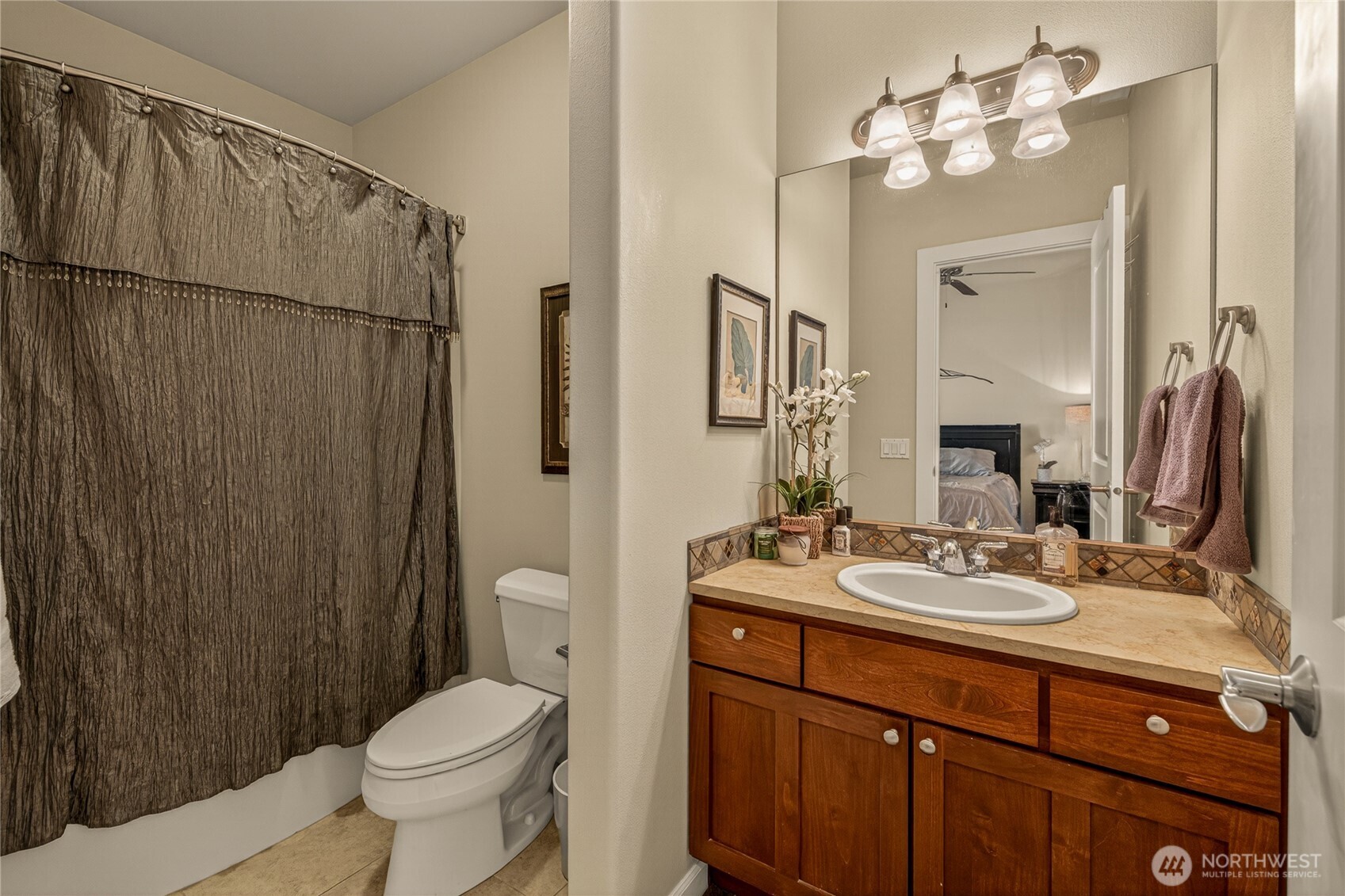 9349 NW Canyon Drive , Quincy, WA 98848
