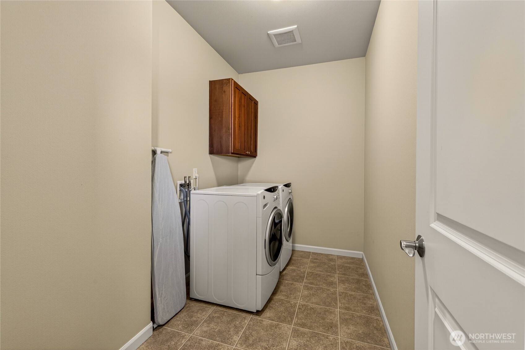 9349 NW Canyon Drive , Quincy, WA 98848
