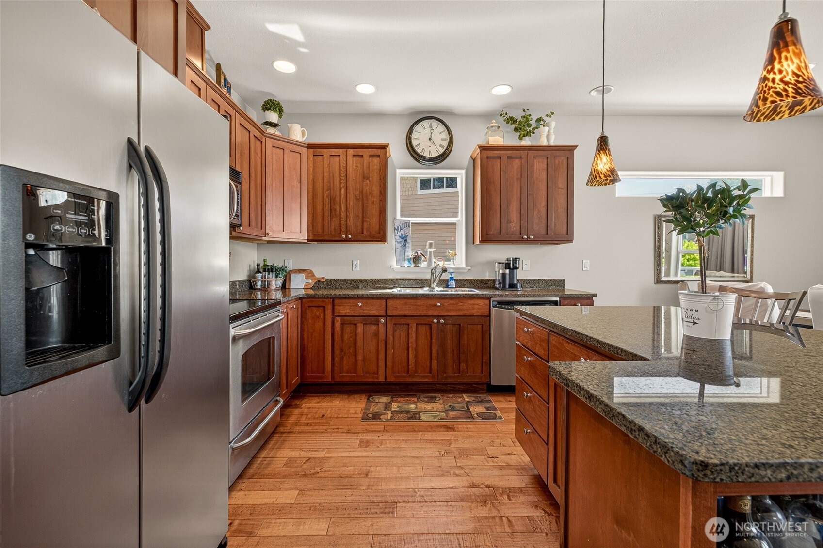 9349 NW Canyon Drive , Quincy, WA 98848