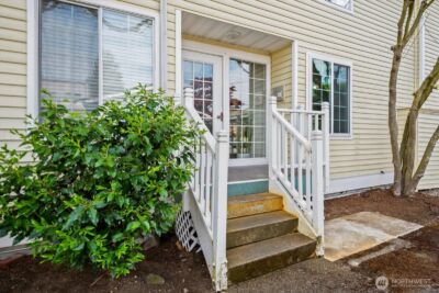 127 SW 154th Street #106, Burien, WA 98166 - Photo 3