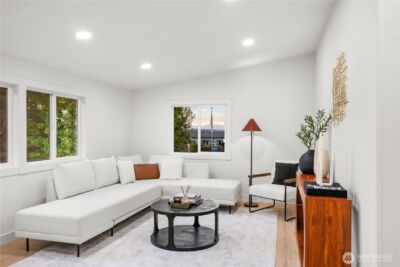 14306 Greenbelt Drive E, Bonney Lake, WA 98391 - Photo 17