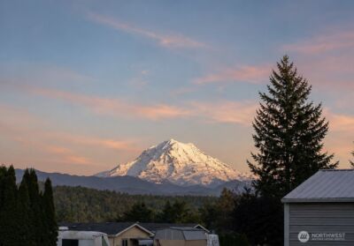 14306 Greenbelt Drive E, Bonney Lake, WA 98391 - Photo 2