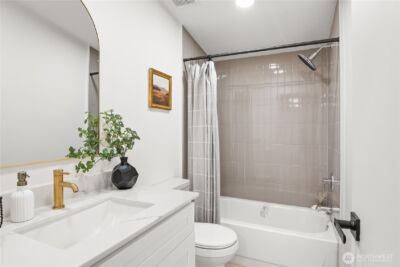 14306 Greenbelt Drive E, Bonney Lake, WA 98391 - Photo 21