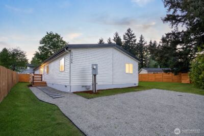 14306 Greenbelt Drive E, Bonney Lake, WA 98391 - Photo 29