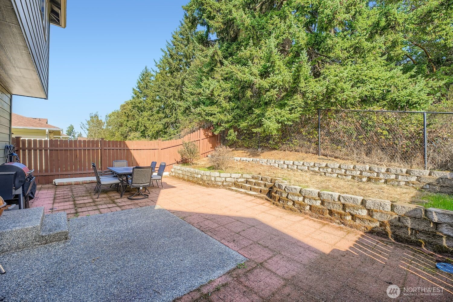 3971 E Roosevelt Avenue , Tacoma, WA 98404