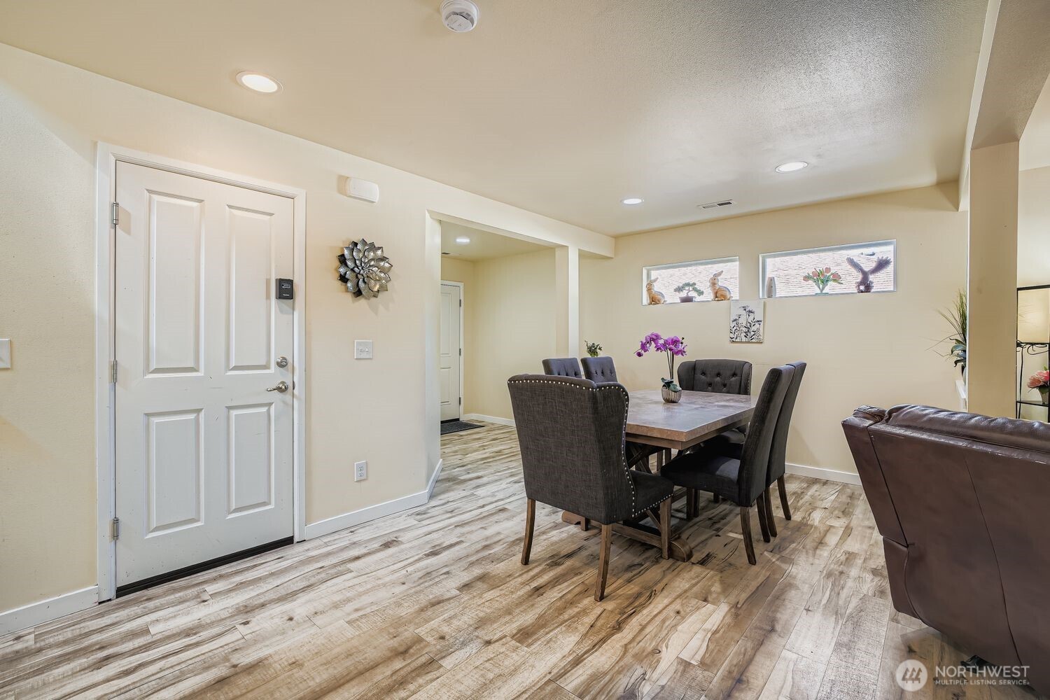 3971 E Roosevelt Avenue , Tacoma, WA 98404