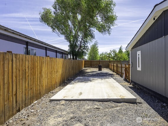 10369 Northern Avenue NE, Coulee City, WA 99115