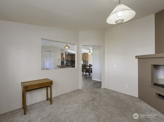 10369 Northern Avenue NE, Coulee City, WA 99115