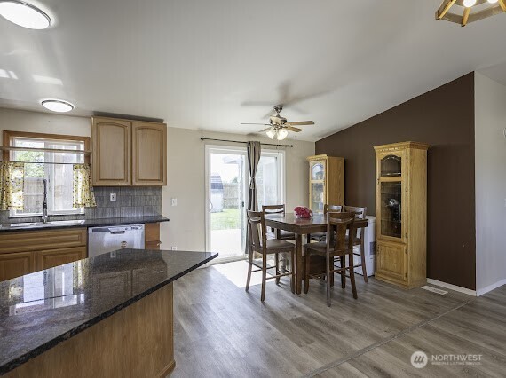 10369 Northern Avenue NE, Coulee City, WA 99115