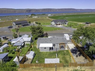 10369 Northern Avenue NE, Coulee City, WA 99115 - Photo 3