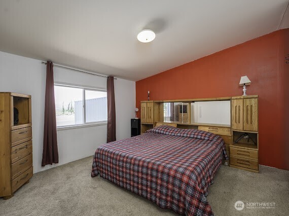10369 Northern Avenue NE, Coulee City, WA 99115