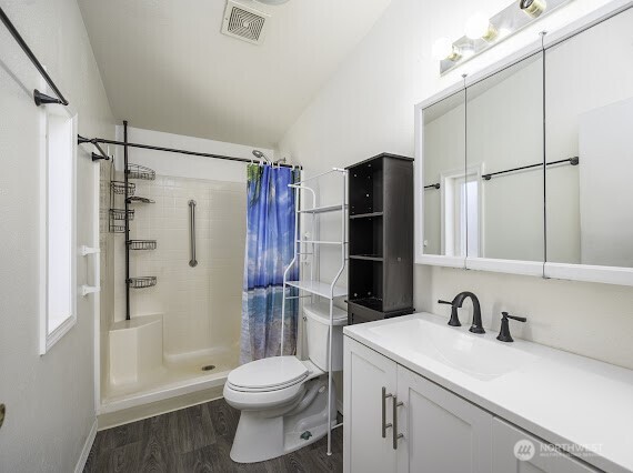 10369 Northern Avenue NE, Coulee City, WA 99115