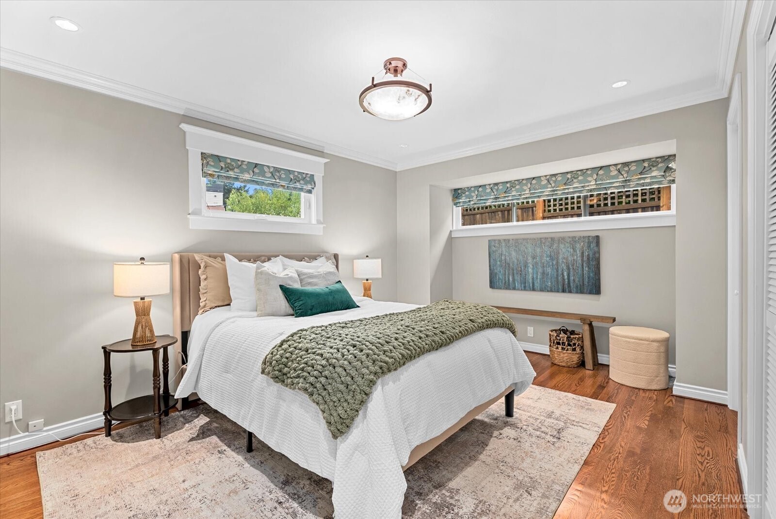 4565 E Laurel Drive NE, Seattle, WA 98105-3838