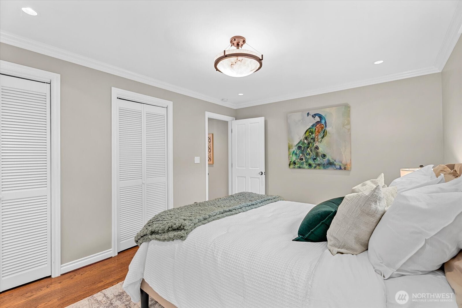 4565 E Laurel Drive NE, Seattle, WA 98105-3838