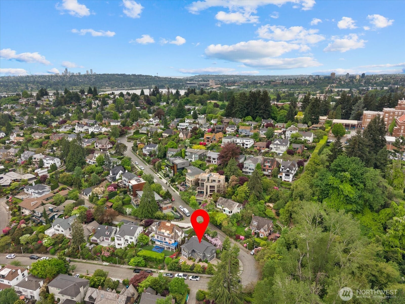 4565 E Laurel Drive NE, Seattle, WA 98105-3838