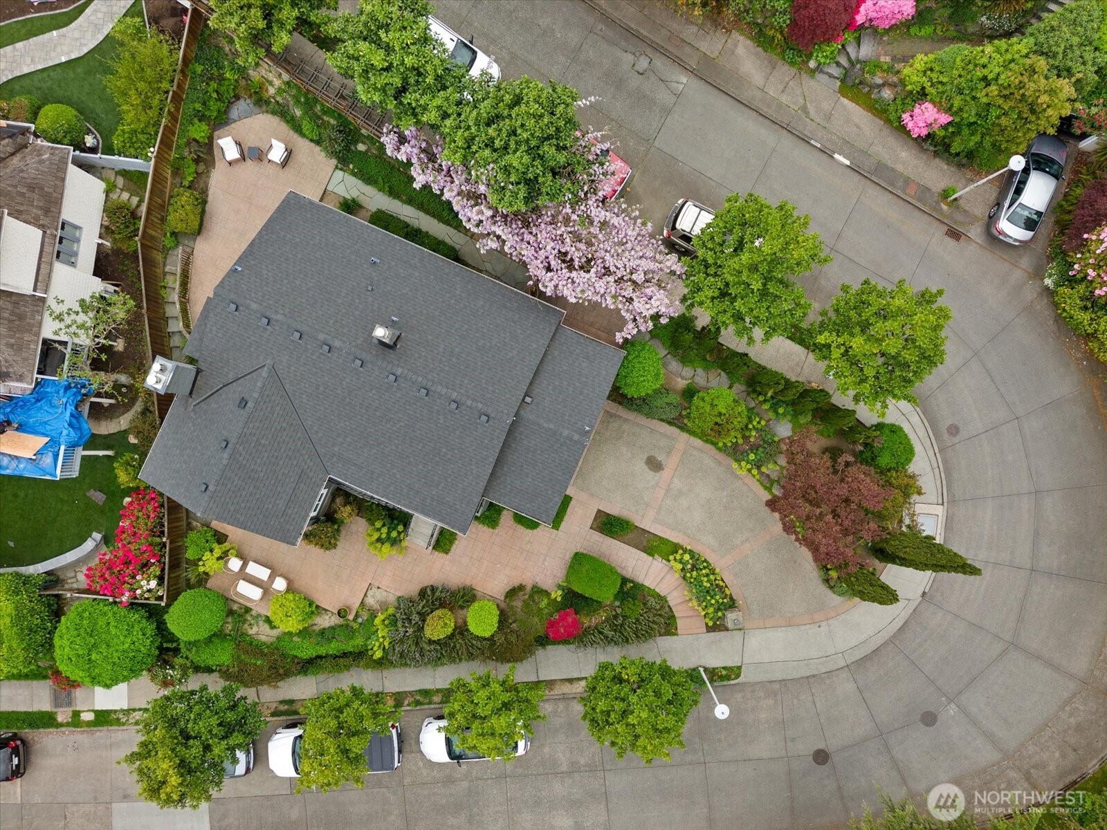 4565 E Laurel Drive NE, Seattle, WA 98105-3838